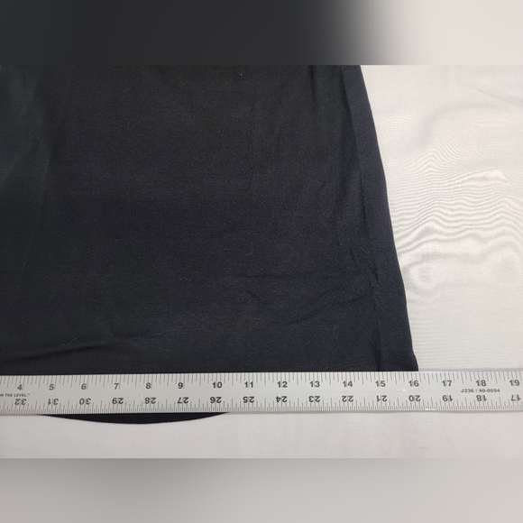 Isabel Maternity by Ingrid & Isabel Black Fitted Short Sleeve Tee Size Medium - Picture 7 of 11